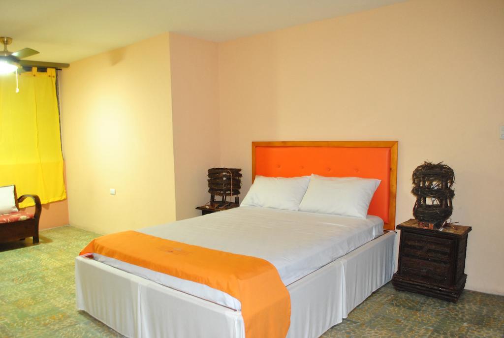 Hotel Imperial Cap-Haitien Phòng bức ảnh