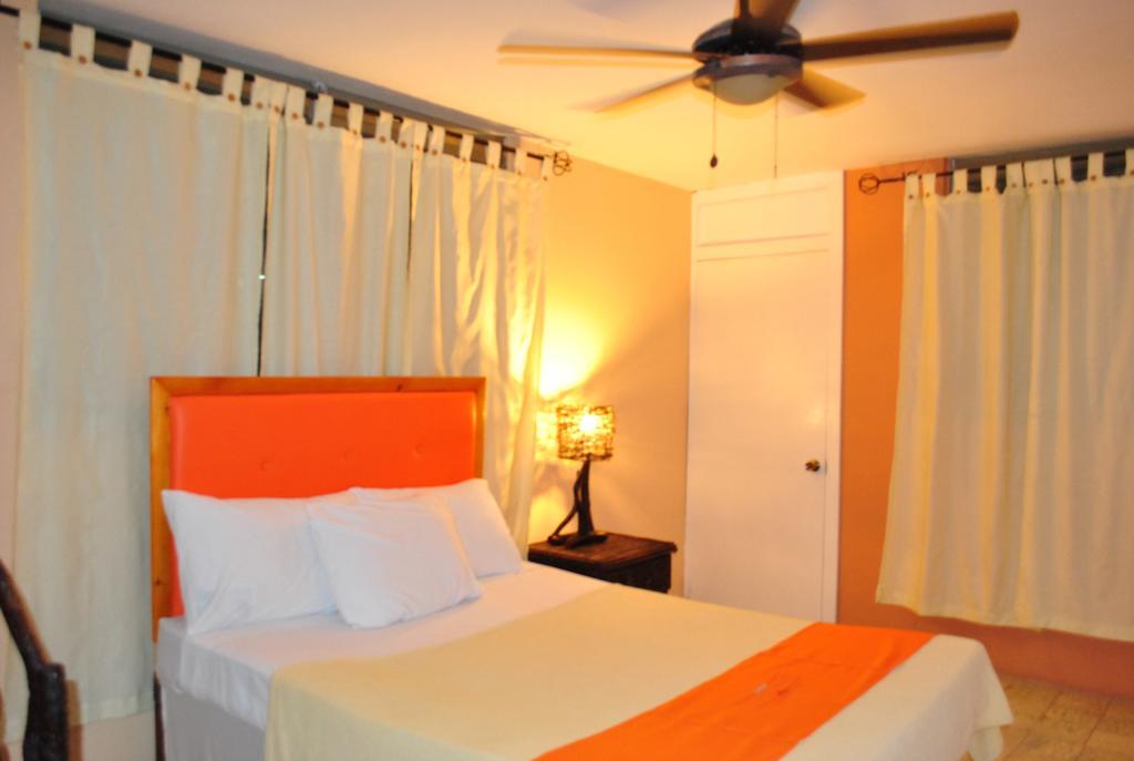 Hotel Imperial Cap-Haitien Ngoại thất bức ảnh